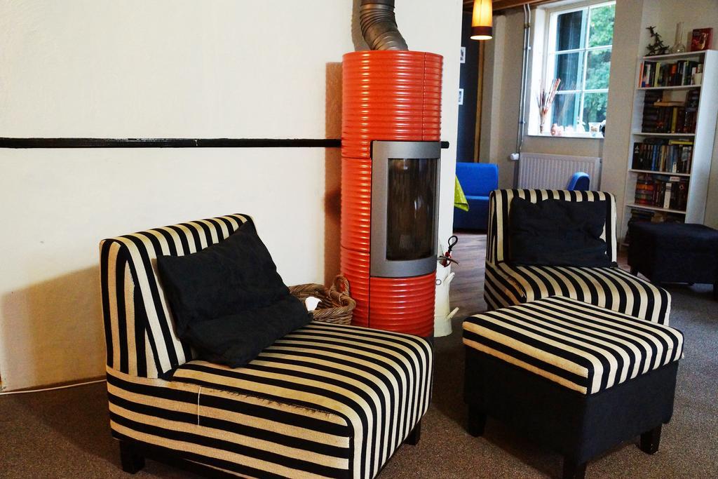 D'N Twist Bed and Breakfast Overloon Εξωτερικό φωτογραφία